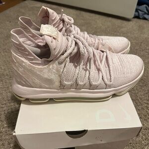 KD 10 Aunt Pearl
